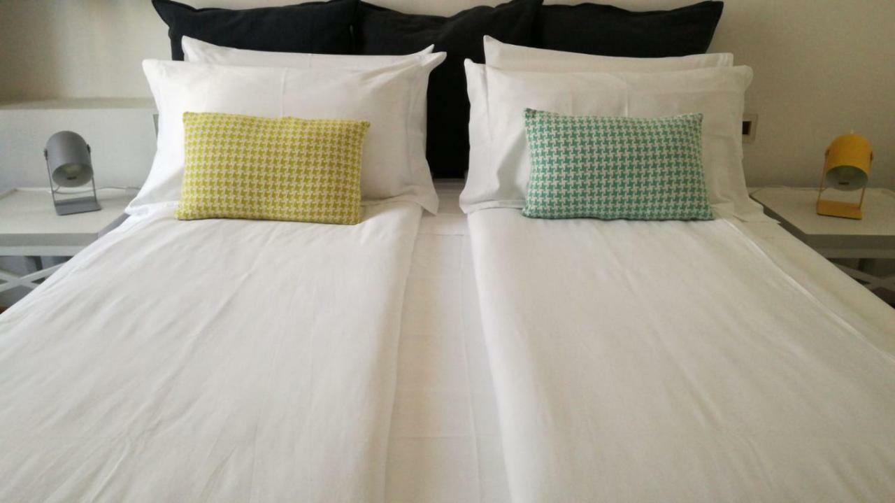 Le Bb Apartment Bari Bagian luar foto