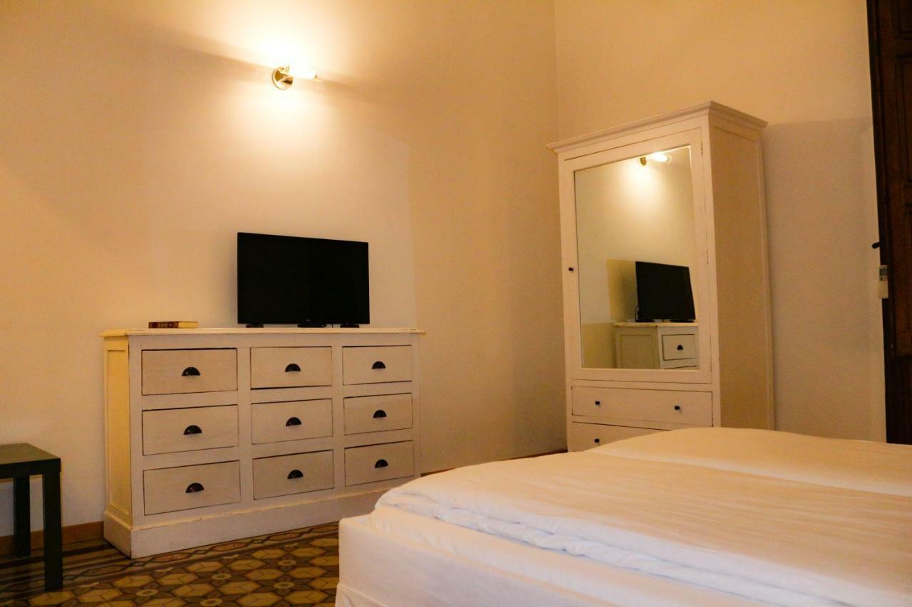 Le Bb Apartment Bari Bagian luar foto